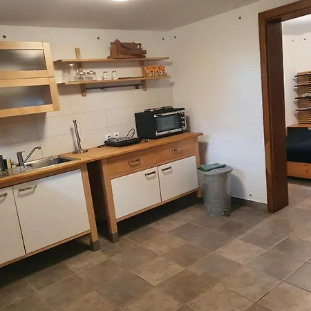 Gozdarjeva Koca Nad Rimskimi Toplicami